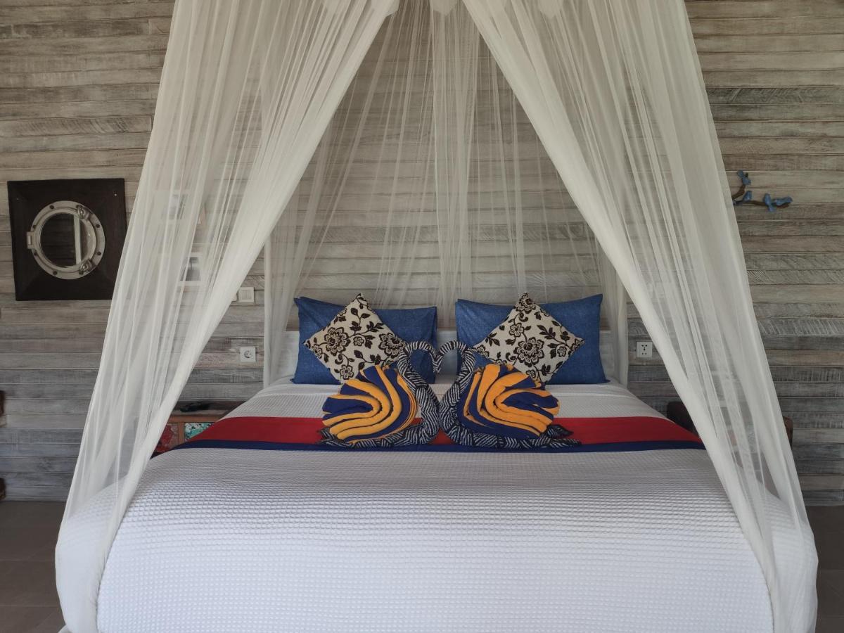 Villas Gede 888 Private Pool Nusa Lembongan  Exterior photo